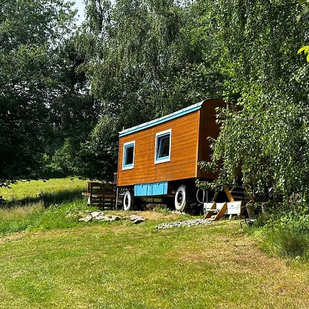 Luxury tent Maringotka A Podnebesi